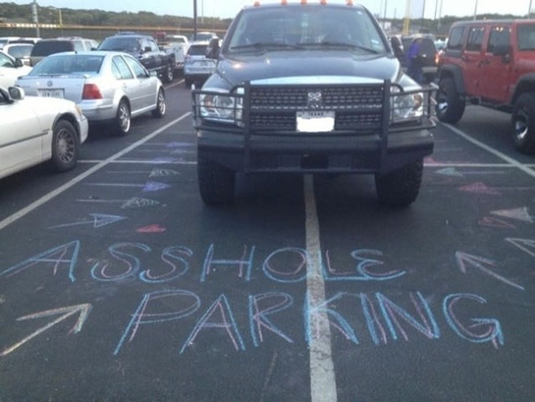 Here Are 8 People Who Completely Failed At Parking And Got What They Deserved 5876