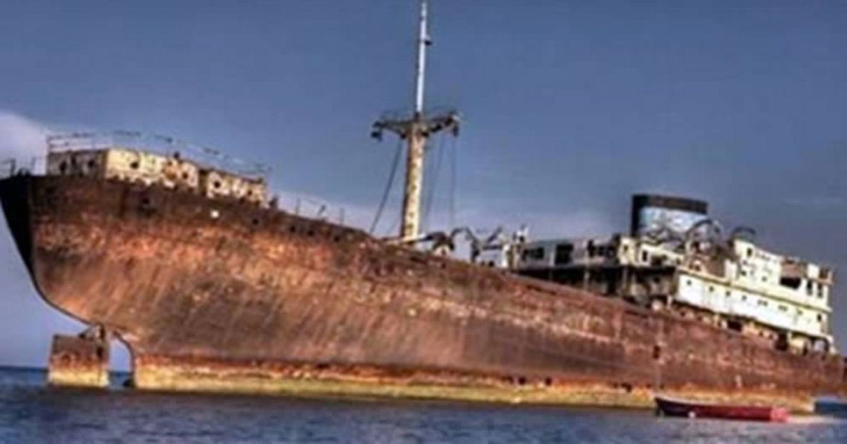 Ship Went Missing In The Bermuda Triangle And Shows Up 90 Years Later