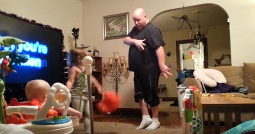 Dad Watches Kids While Mom’s Out, He Didn’t Notice Camera Set Up In Room