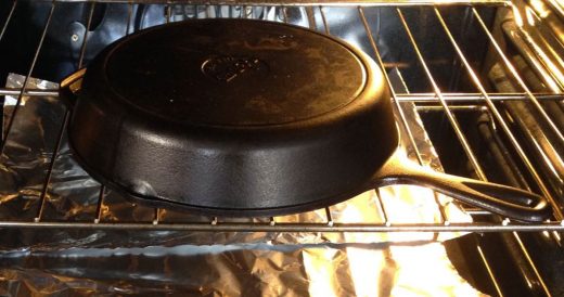 Man Bakes His Cast Iron Skillet Upside Down In Oven To Restore Its Spectacular C...