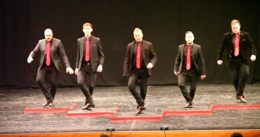 2 Girls Start Irish Dancing And Then Entire Group Joins Them On Stage