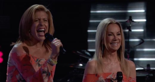 2 Out-Of-Tune TV Stars Take On “The Voice” Auditions