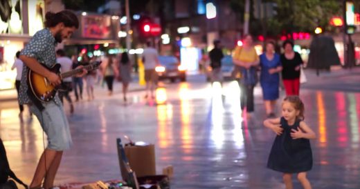 Little Girl’s Impromptu Dance In Middle Of Street Is Pulling At Internet’s H...