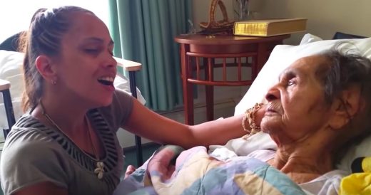 Granddaughter Sings To Grandma With Dementia