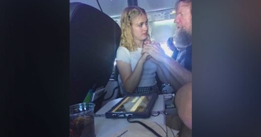 15-Year-Old Helps Man Who Is Deaf And Blind Communicate With Flight Attendant