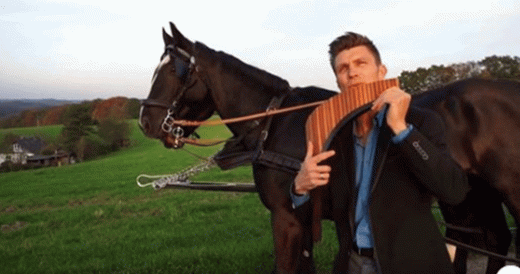 Man Plays “You Raise Me Up” On Pan Flute