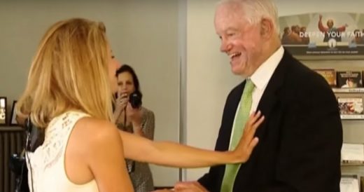 Bride Could Have Had Anyone Walk Her Down The Aisle, She Chooses A Man She’s N...