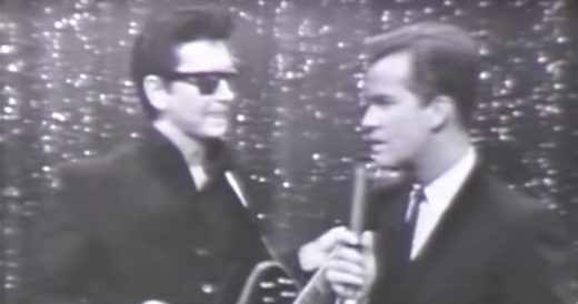 Iconic 60s Clip Has Audience Falling In Love With An Oldies Song Again