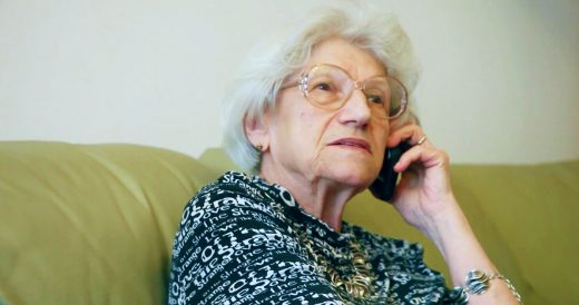 Grandma’s Voicemail Recounts Run-In With A Donut And How She Can’t Be Truste...