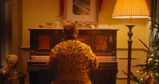 Elton John Sits At Piano With A Christmas Story