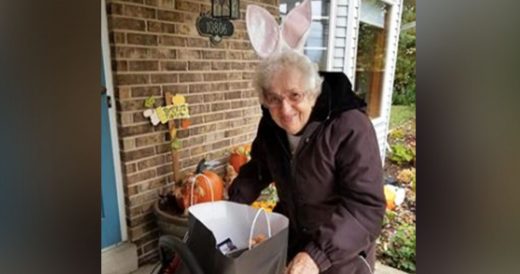 Grandma Is Having A Rough Week, So She Lightens Up Her Mood With Hilarious Plan