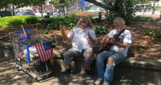 Homeless Guitarist Joins Singer To Sing Rendition Of “Hallelujah”