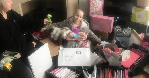 Girl Battling Cancer Gets 3,000 Birthday Cards From Strangers All Over the World