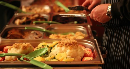 People Share Stories About The Worst Buffet Customers They’ve Encountered