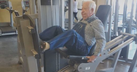 91-Year-Old Who Works Out In Overalls Becomes Big Inspiration For Those Wanting ...