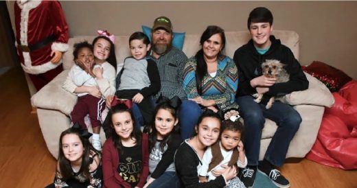 Couple Doesn’t Plan To Adopt And Then They Permanently Add 9 Foster Care Sibli...