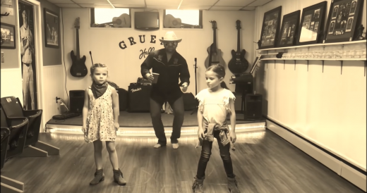 Dancing Dad And Twin Daughters Accept “The Git Up Challenge”